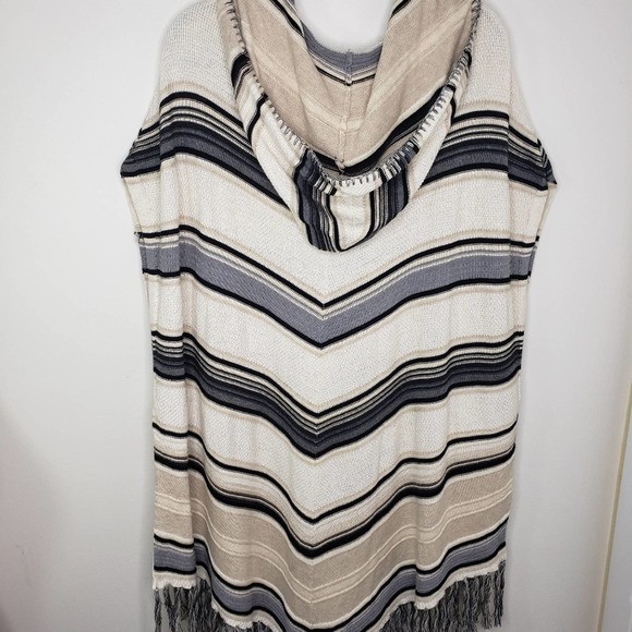 Anthropologie Moth Calexico hooded poncho - Picture 8 of 8